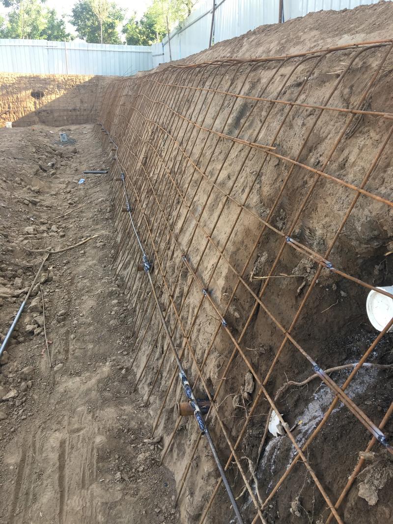 太原万柏林区边坡加固